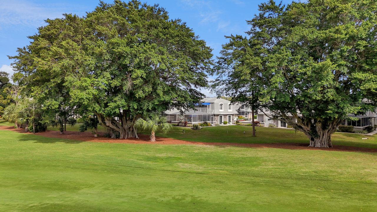 For Sale: $400,000 (3 beds, 2 baths, 1848 Square Feet)