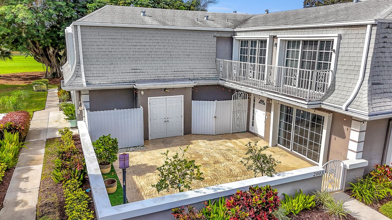 For Sale: $400,000 (3 beds, 2 baths, 1848 Square Feet)