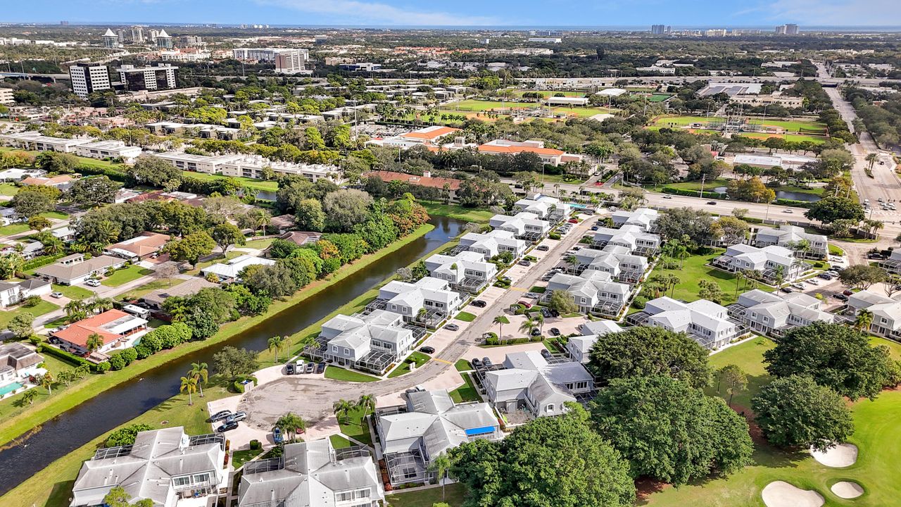 For Sale: $400,000 (3 beds, 2 baths, 1848 Square Feet)