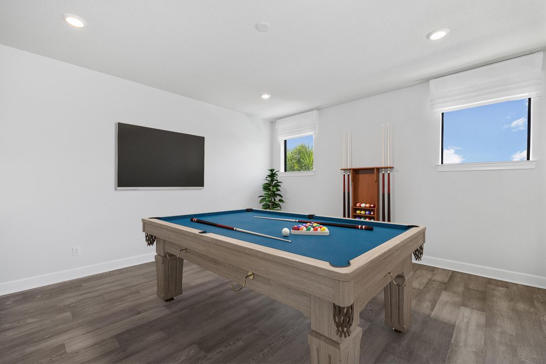 待售: $2,390,000 (6 贝兹, 4 浴室, 4553 平方英尺)