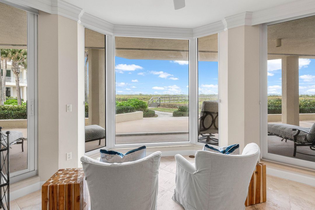 For Sale: $2,900,000 (3 beds, 3 baths, 2631 Square Feet)