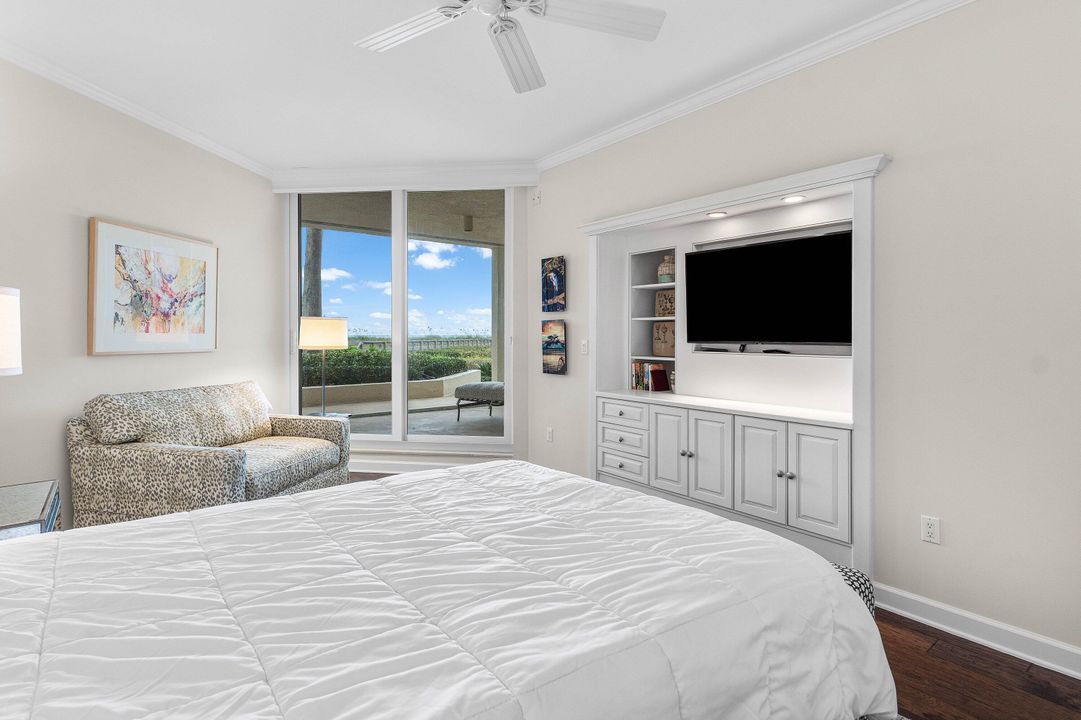 For Sale: $2,900,000 (3 beds, 3 baths, 2631 Square Feet)