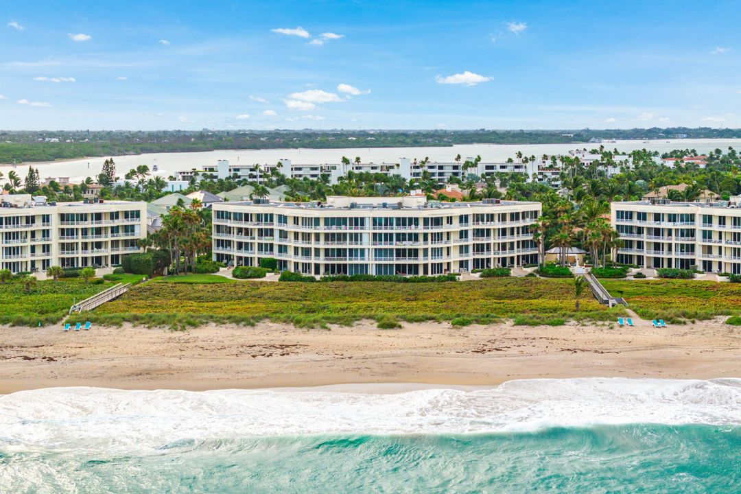 For Sale: $2,900,000 (3 beds, 3 baths, 2631 Square Feet)