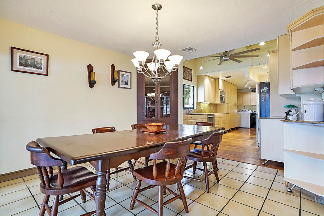 For Rent: $5,000 (2 beds, 1 baths, 2702 Square Feet)