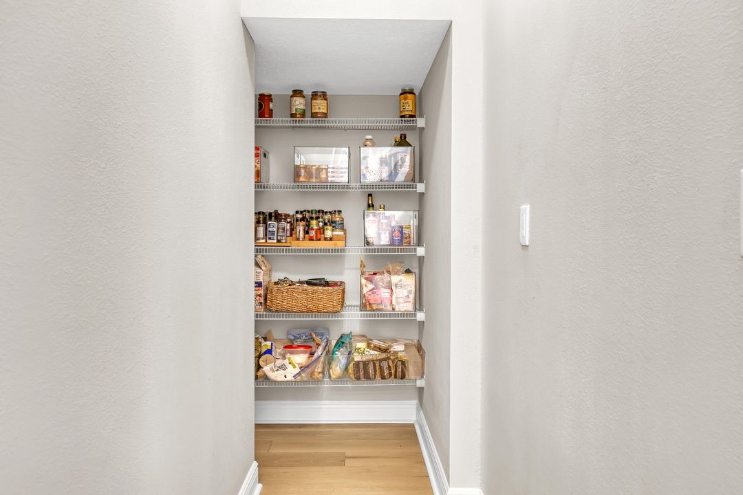 For Sale: $1,489,000 (3 beds, 3 baths, 2966 Square Feet)