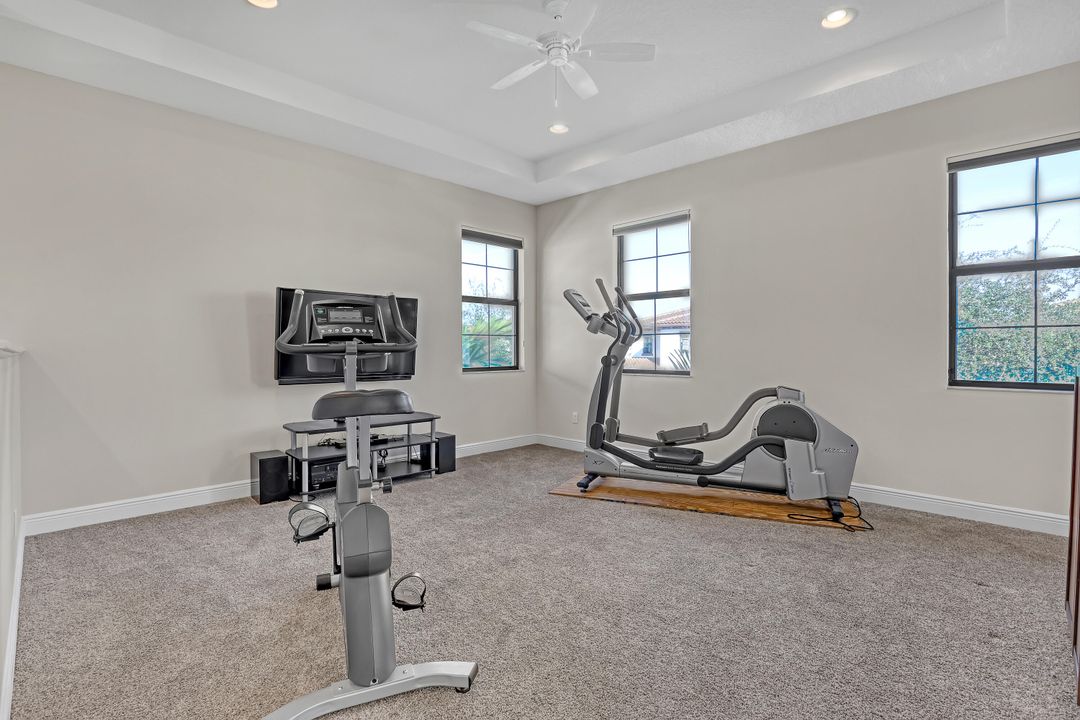 For Sale: $1,489,000 (3 beds, 3 baths, 2966 Square Feet)