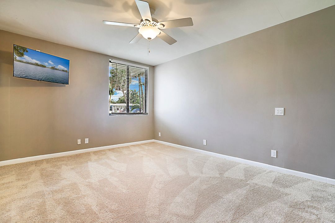 For Rent: $5,000 (2 beds, 1 baths, 2702 Square Feet)