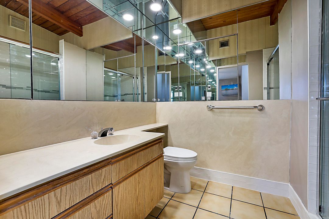 For Rent: $5,000 (2 beds, 1 baths, 2702 Square Feet)