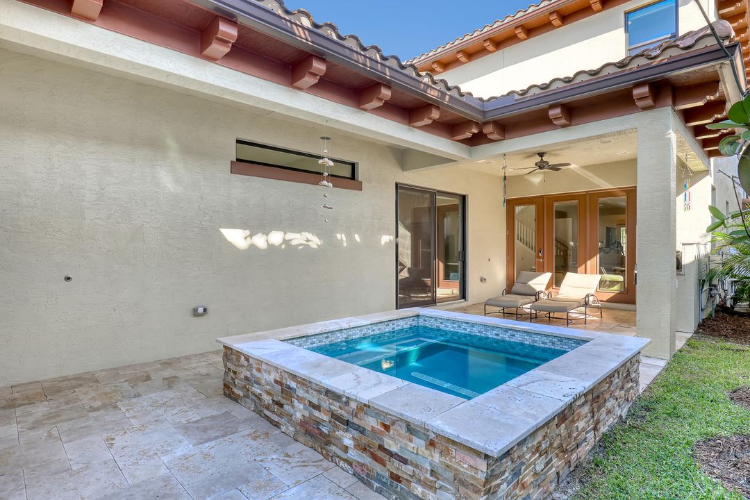 For Sale: $1,489,000 (3 beds, 3 baths, 2966 Square Feet)