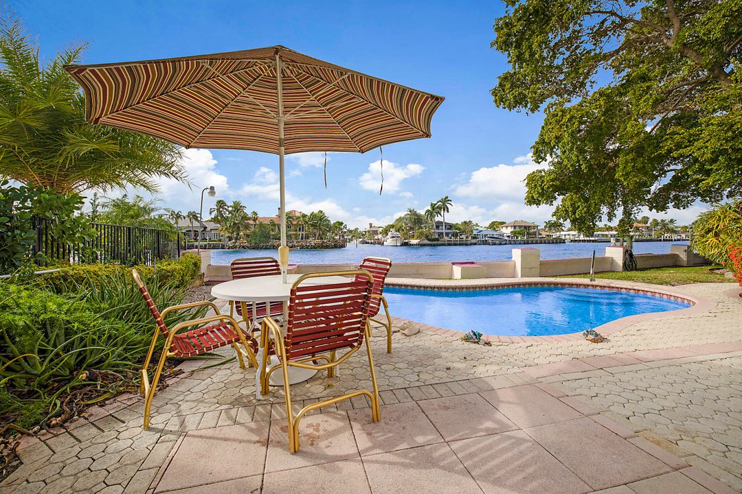 For Rent: $5,000 (2 beds, 1 baths, 2702 Square Feet)