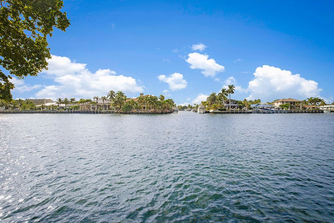 For Rent: $5,000 (2 beds, 1 baths, 2702 Square Feet)