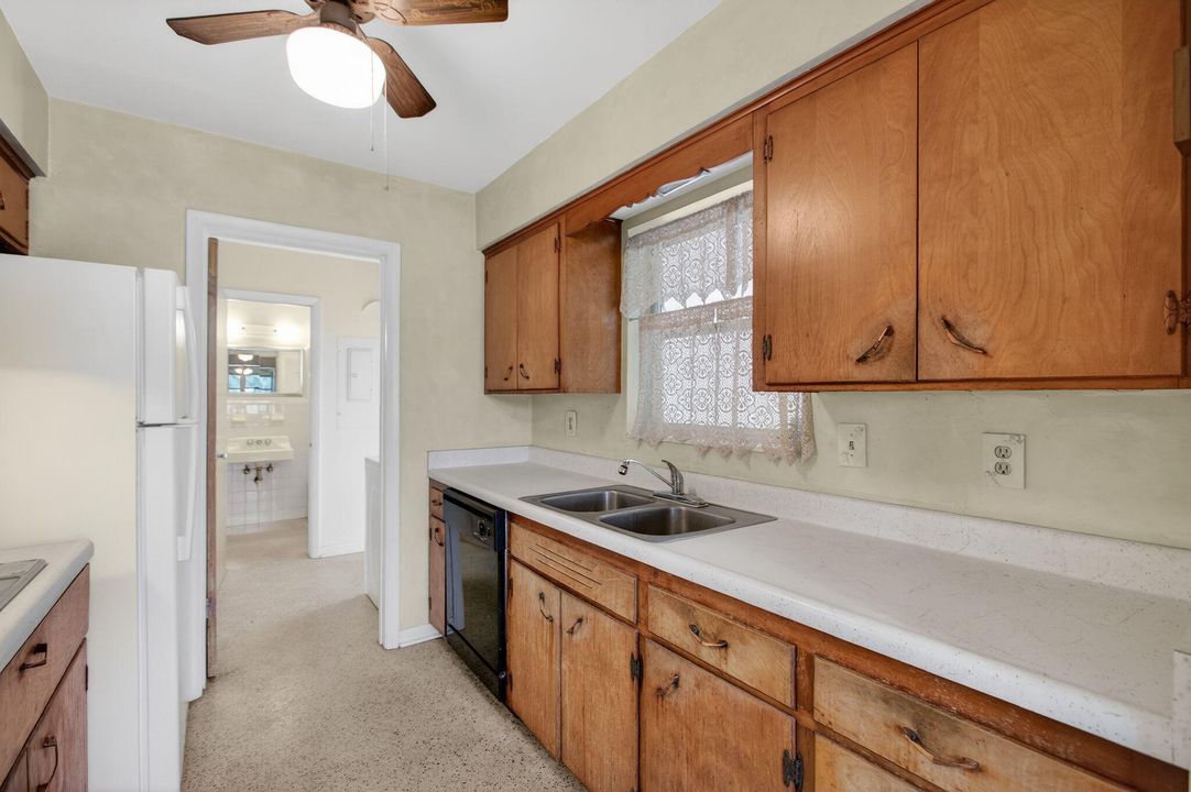 На продажу: $350,000 (3 спален, 2 ванн, 1371 Квадратных фут)