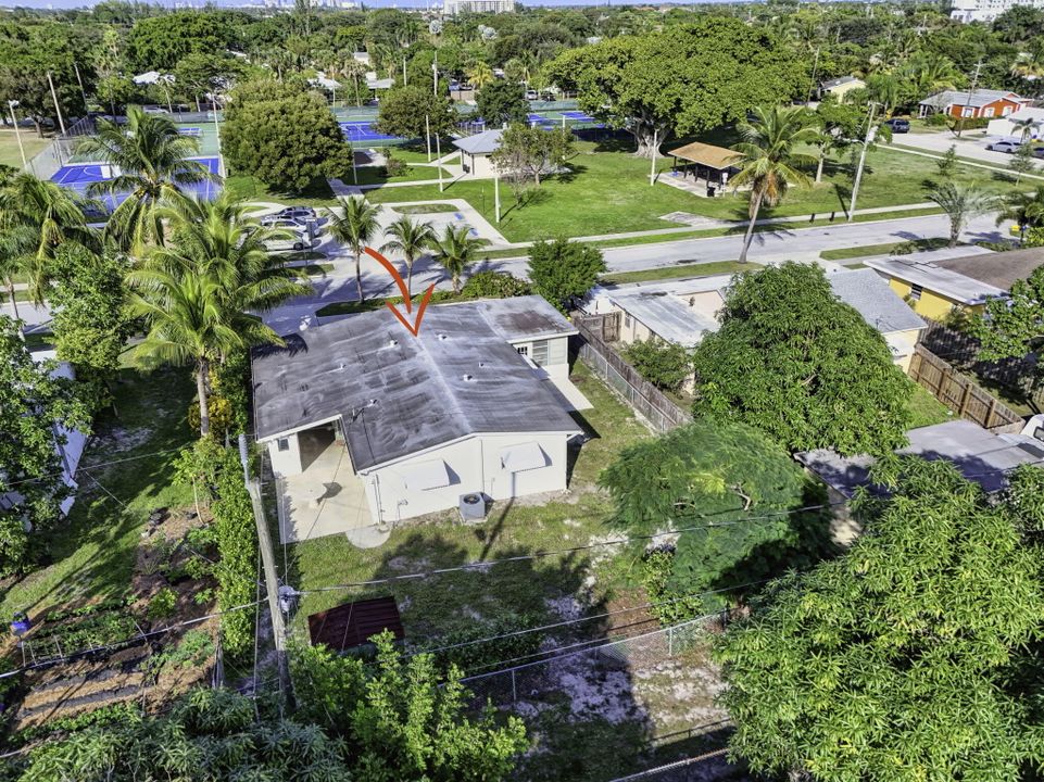 На продажу: $350,000 (3 спален, 2 ванн, 1371 Квадратных фут)