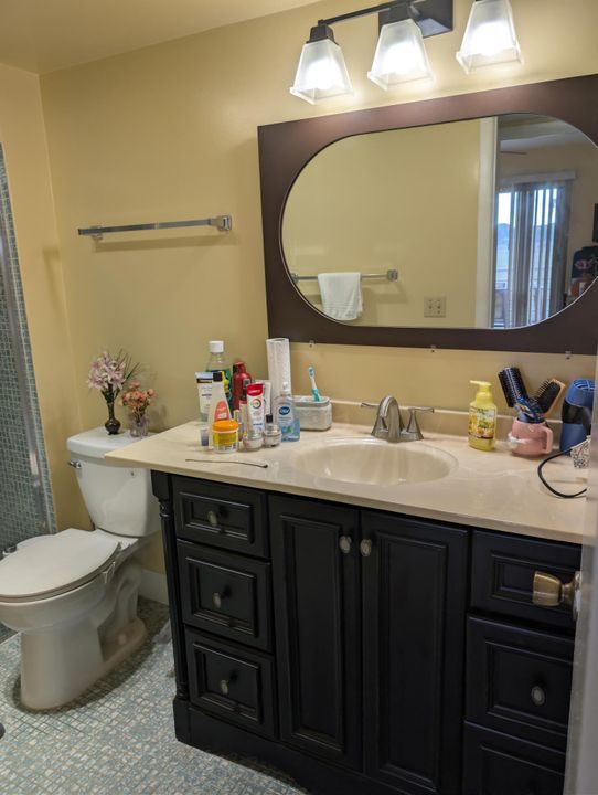 For Sale: $269,000 (2 beds, 2 baths, 1000 Square Feet)