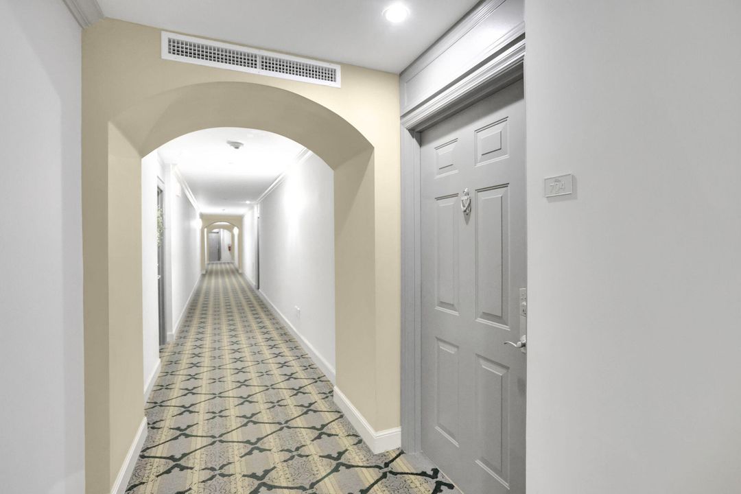 В аренду: $2,300 (1 спален, 1 ванн, 660 Квадратных фут)