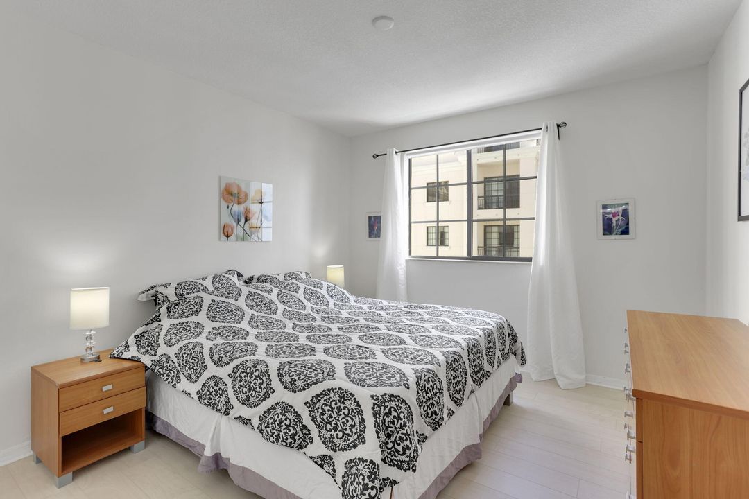 В аренду: $2,300 (1 спален, 1 ванн, 660 Квадратных фут)