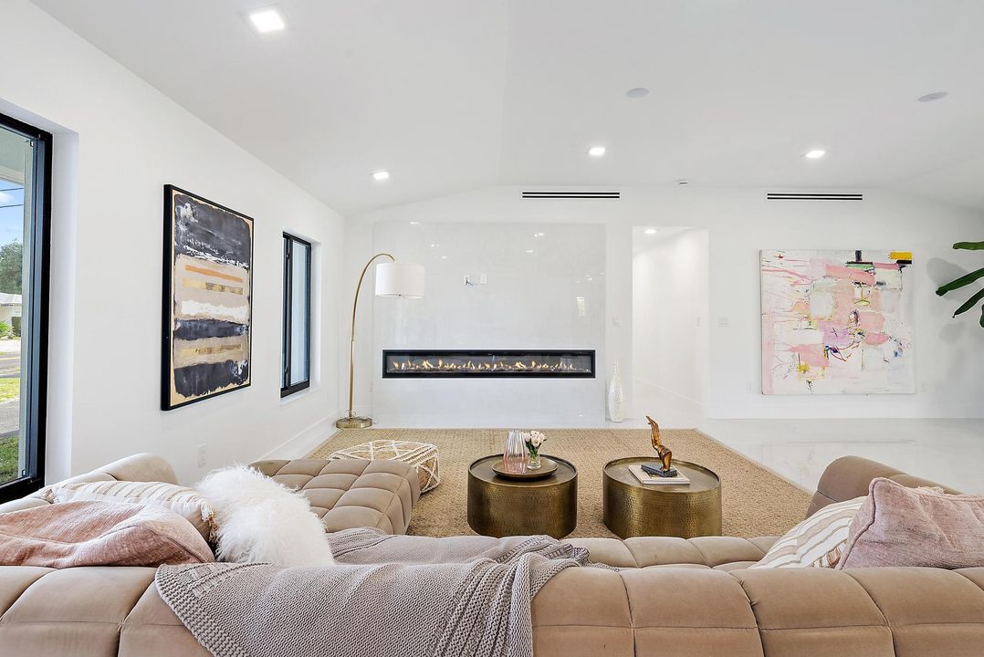 待售: $1,880,000 (3 贝兹, 3 浴室, 2150 平方英尺)