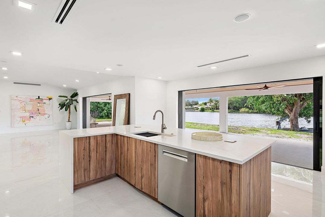 待售: $1,880,000 (3 贝兹, 3 浴室, 2150 平方英尺)