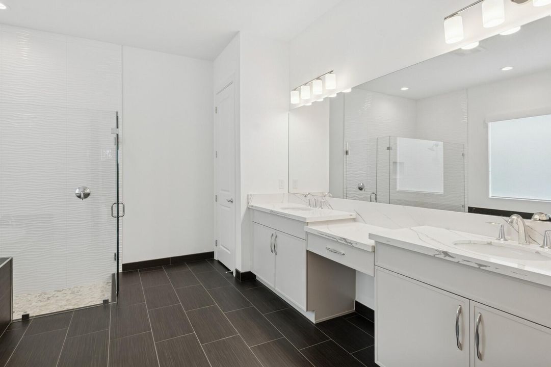 На продажу: $1,097,000 (2 спален, 2 ванн, 2409 Квадратных фут)