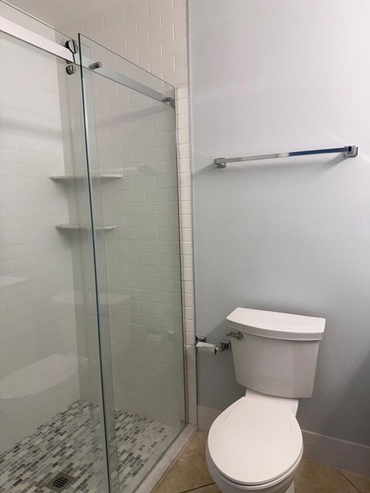 На продажу: $200,000 (2 спален, 2 ванн, 1186 Квадратных фут)