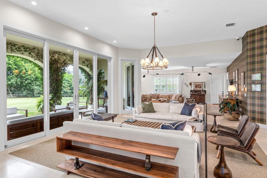 На продажу: $10,975,000 (11 спален, 8 ванн, 5981 Квадратных фут)