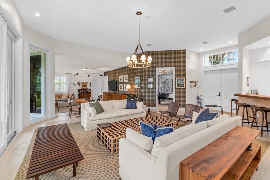 На продажу: $10,975,000 (11 спален, 8 ванн, 5981 Квадратных фут)