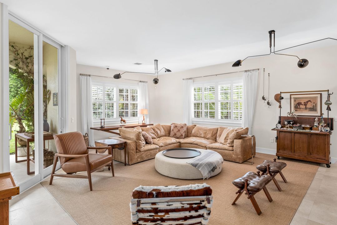 На продажу: $10,975,000 (11 спален, 8 ванн, 5981 Квадратных фут)