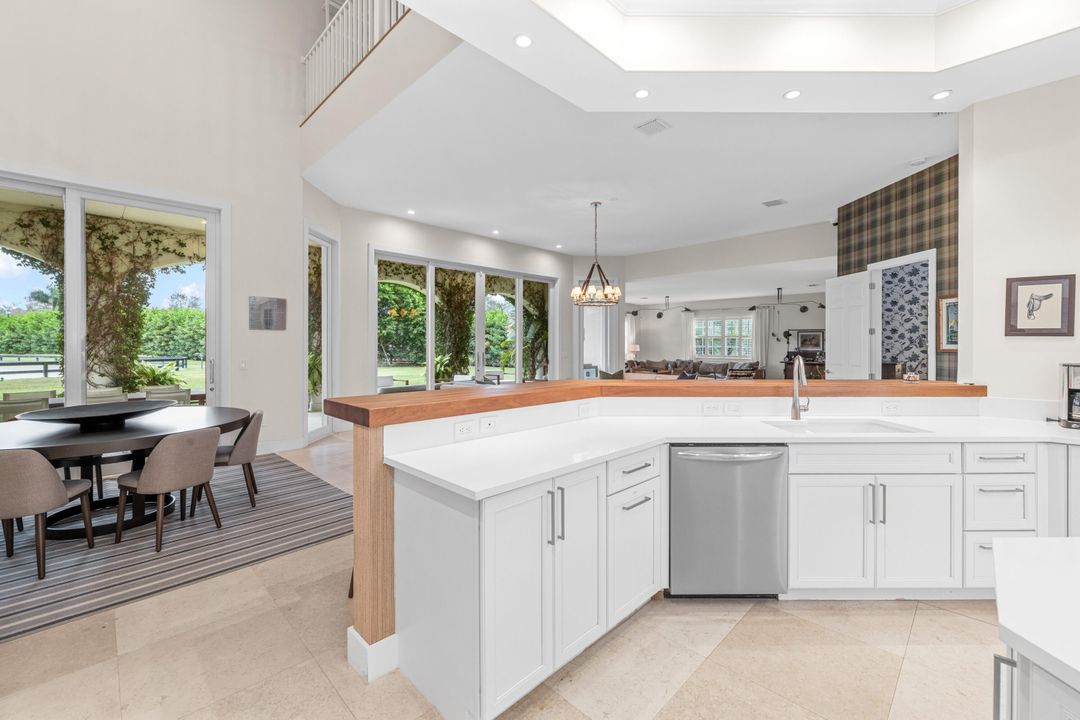 На продажу: $10,975,000 (11 спален, 8 ванн, 5981 Квадратных фут)