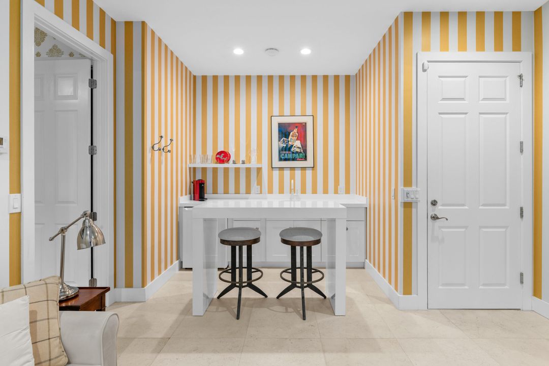 На продажу: $10,975,000 (11 спален, 8 ванн, 5981 Квадратных фут)