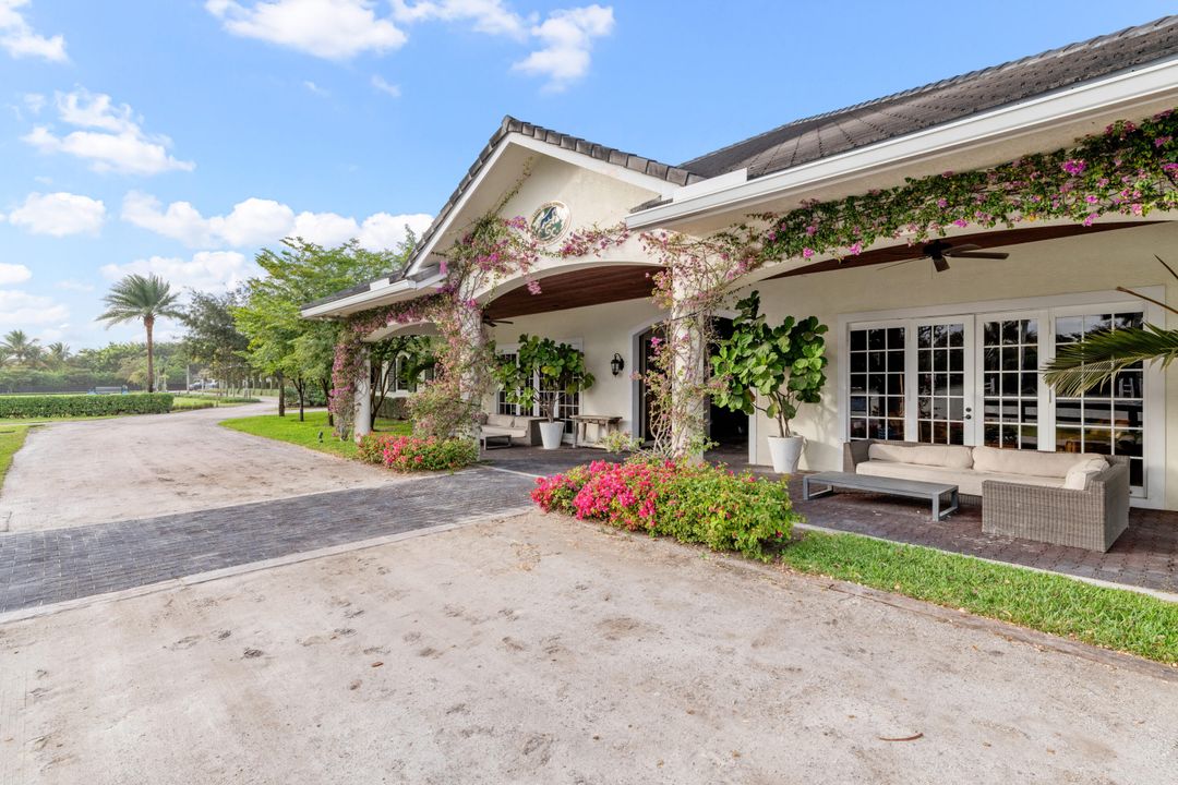 На продажу: $10,975,000 (11 спален, 8 ванн, 5981 Квадратных фут)