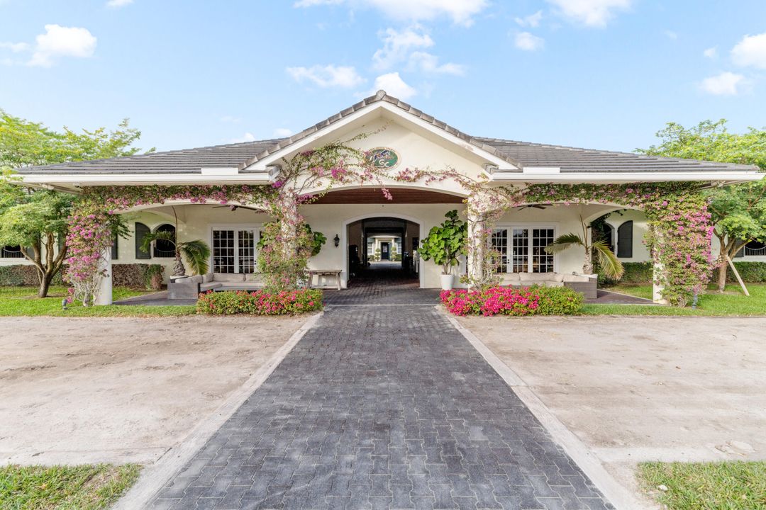 На продажу: $10,975,000 (11 спален, 8 ванн, 5981 Квадратных фут)