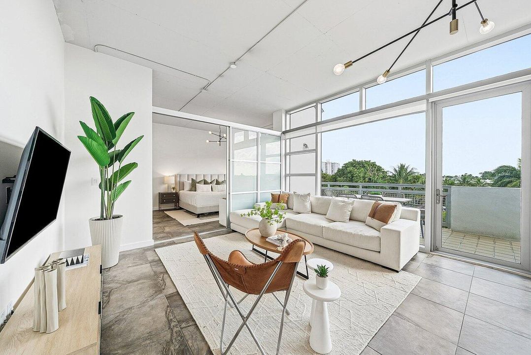 For Sale: $1,199,000 (2 beds, 2 baths, 1343 Square Feet)