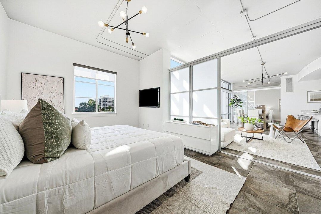 For Sale: $1,199,000 (2 beds, 2 baths, 1343 Square Feet)