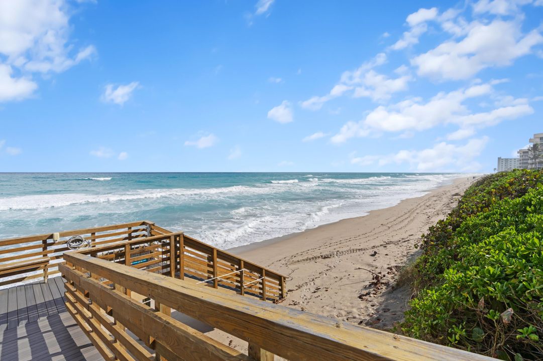 For Sale: $2,255,000 (3 beds, 2 baths, 2119 Square Feet)