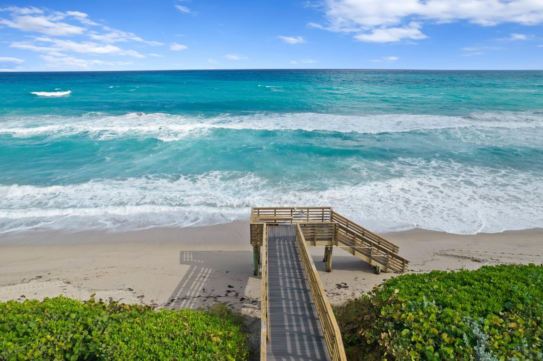 For Sale: $2,255,000 (3 beds, 2 baths, 2119 Square Feet)