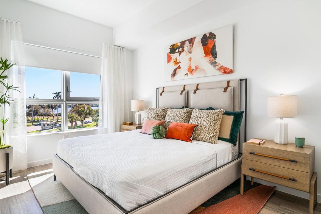 For Rent: $2,260 (1 beds, 1 baths, 700 Square Feet)