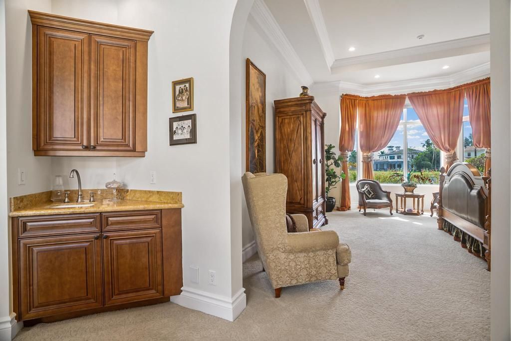 На продажу: $3,645,000 (6 спален, 6 ванн, 6496 Квадратных фут)