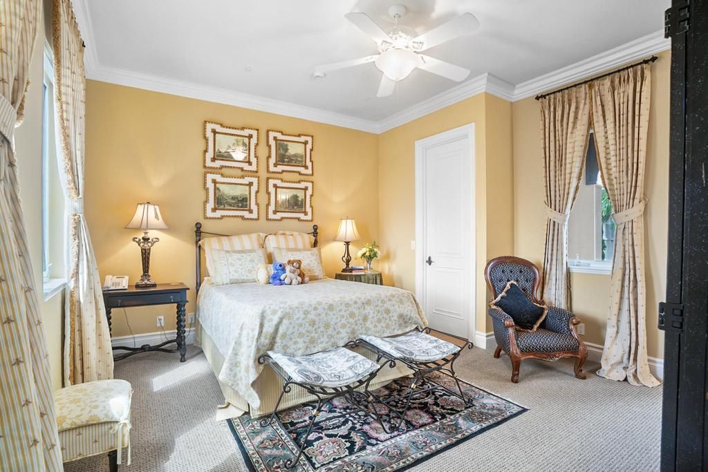 На продажу: $3,645,000 (6 спален, 6 ванн, 6496 Квадратных фут)