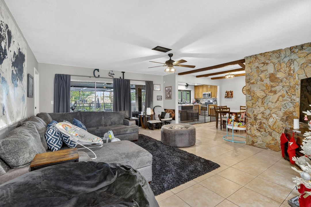 For Sale: $590,000 (3 beds, 2 baths, 1580 Square Feet)