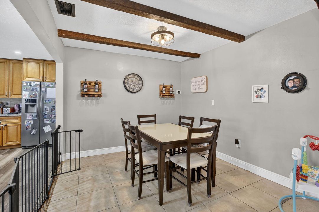 For Sale: $590,000 (3 beds, 2 baths, 1580 Square Feet)