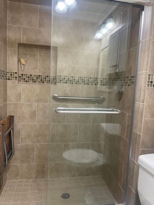 В аренду: $1,800 (2 спален, 2 ванн, 910 Квадратных фут)