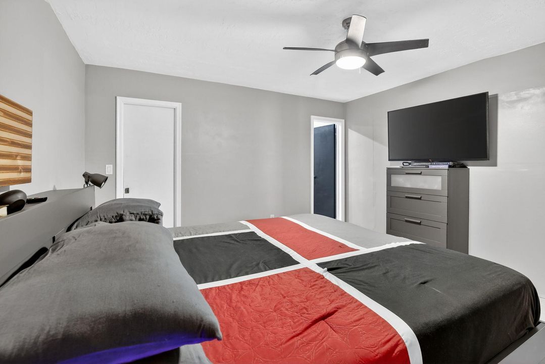 For Sale: $590,000 (3 beds, 2 baths, 1580 Square Feet)