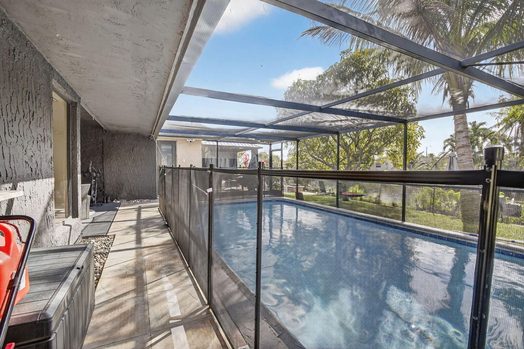 For Sale: $590,000 (3 beds, 2 baths, 1580 Square Feet)