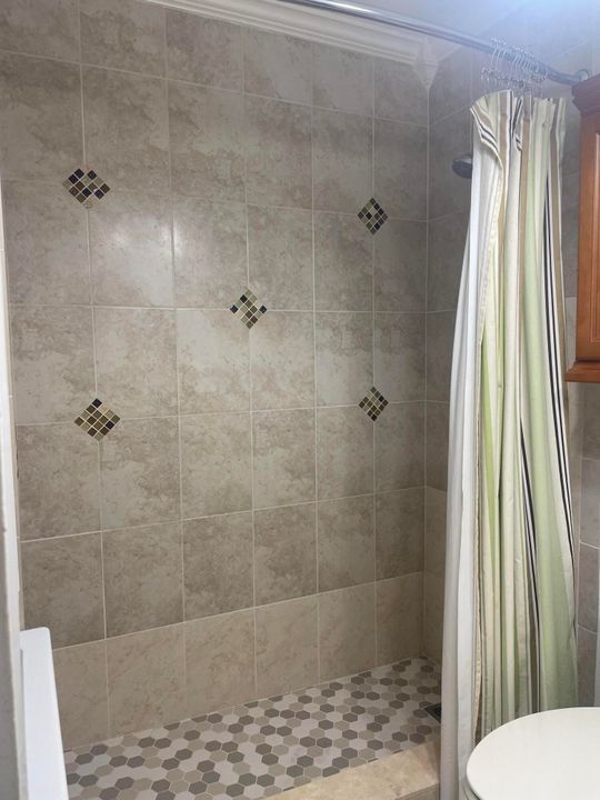 В аренду: $1,800 (2 спален, 2 ванн, 910 Квадратных фут)