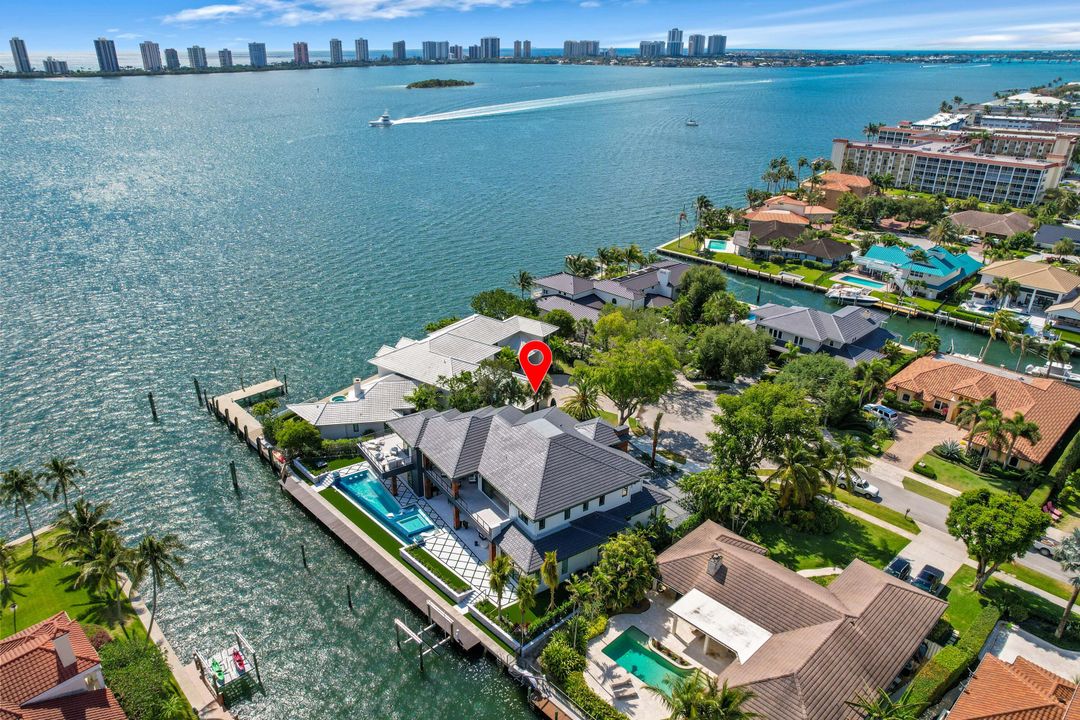 For Sale: $12,250,000 (5 beds, 6 baths, 7210 Square Feet)