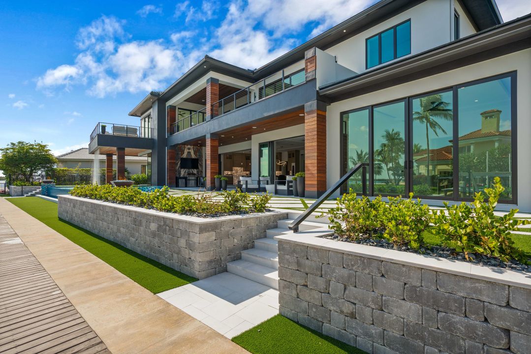 For Sale: $12,250,000 (5 beds, 6 baths, 7210 Square Feet)