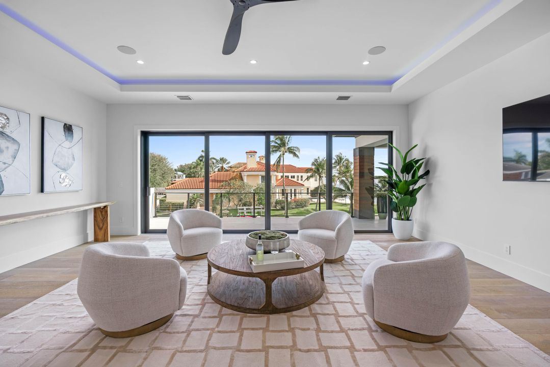 For Sale: $12,250,000 (5 beds, 6 baths, 7210 Square Feet)