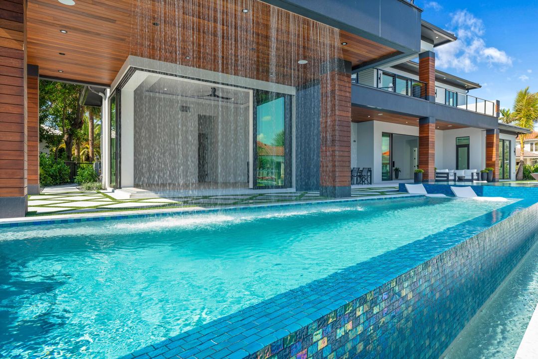 For Sale: $12,250,000 (5 beds, 6 baths, 7210 Square Feet)