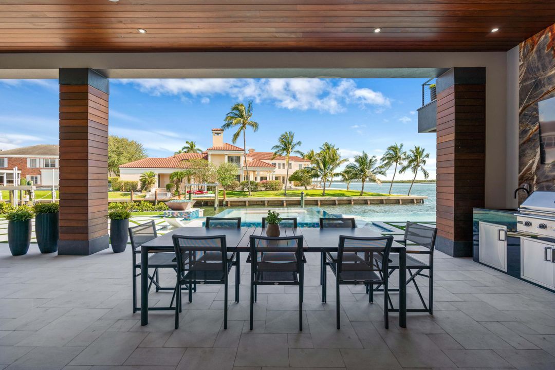 For Sale: $12,250,000 (5 beds, 6 baths, 7210 Square Feet)