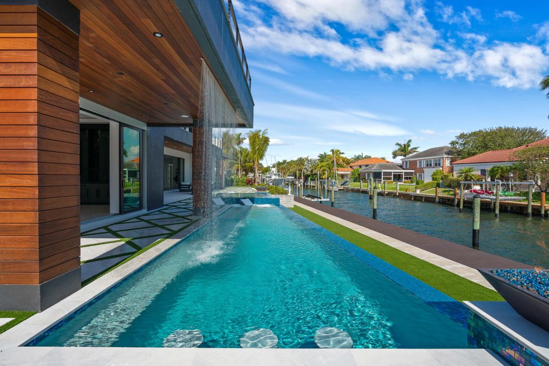 For Sale: $12,250,000 (5 beds, 6 baths, 7210 Square Feet)